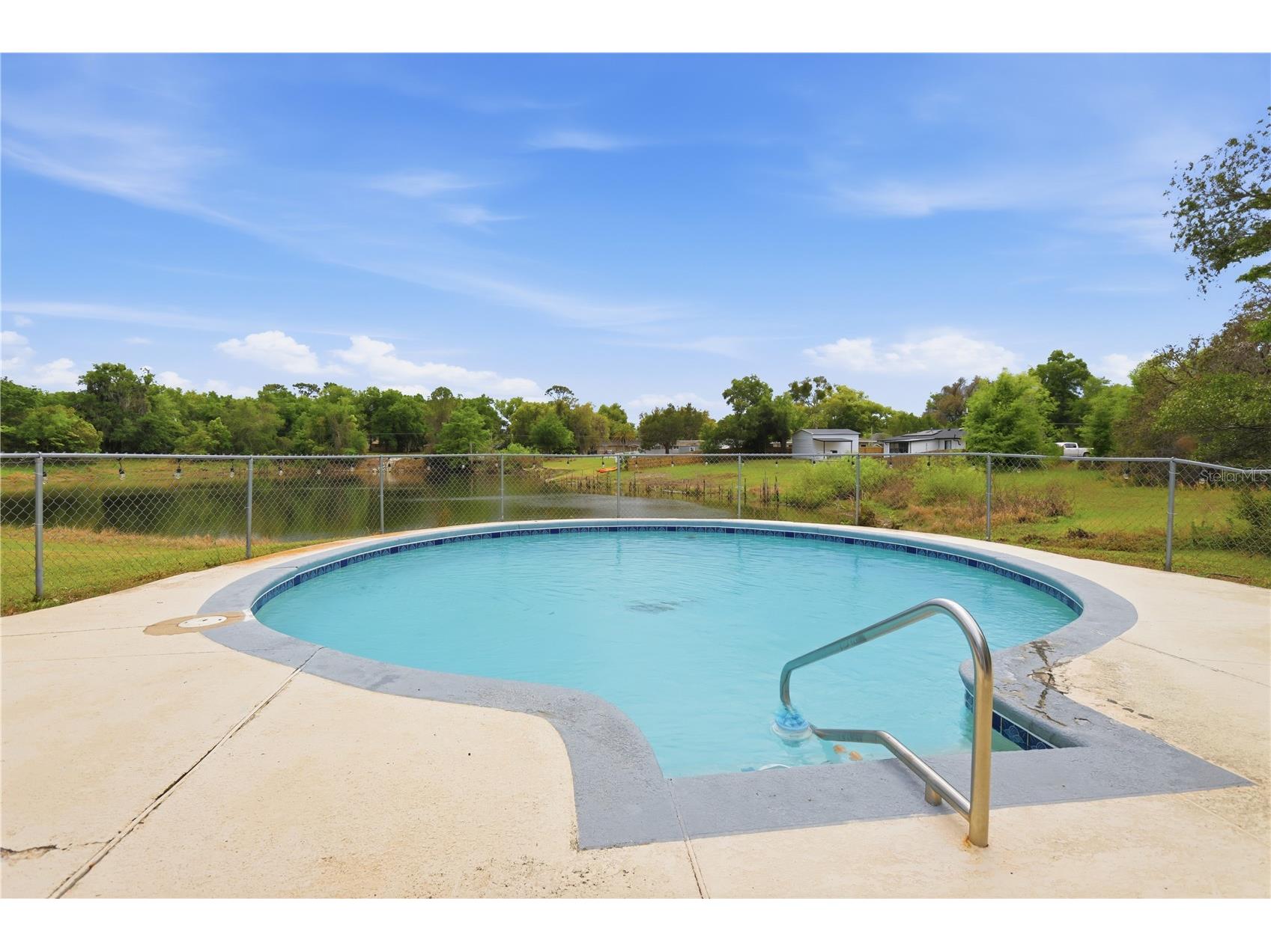 69 Crystal Drive Debary FL 32713 V4948328 image22