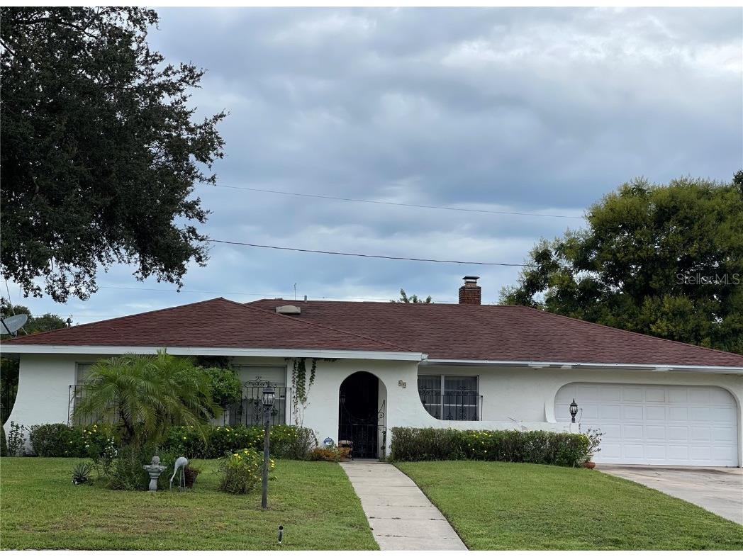 69 Lake Link Circle SE Winter Haven FL 33884 P4922799 image1