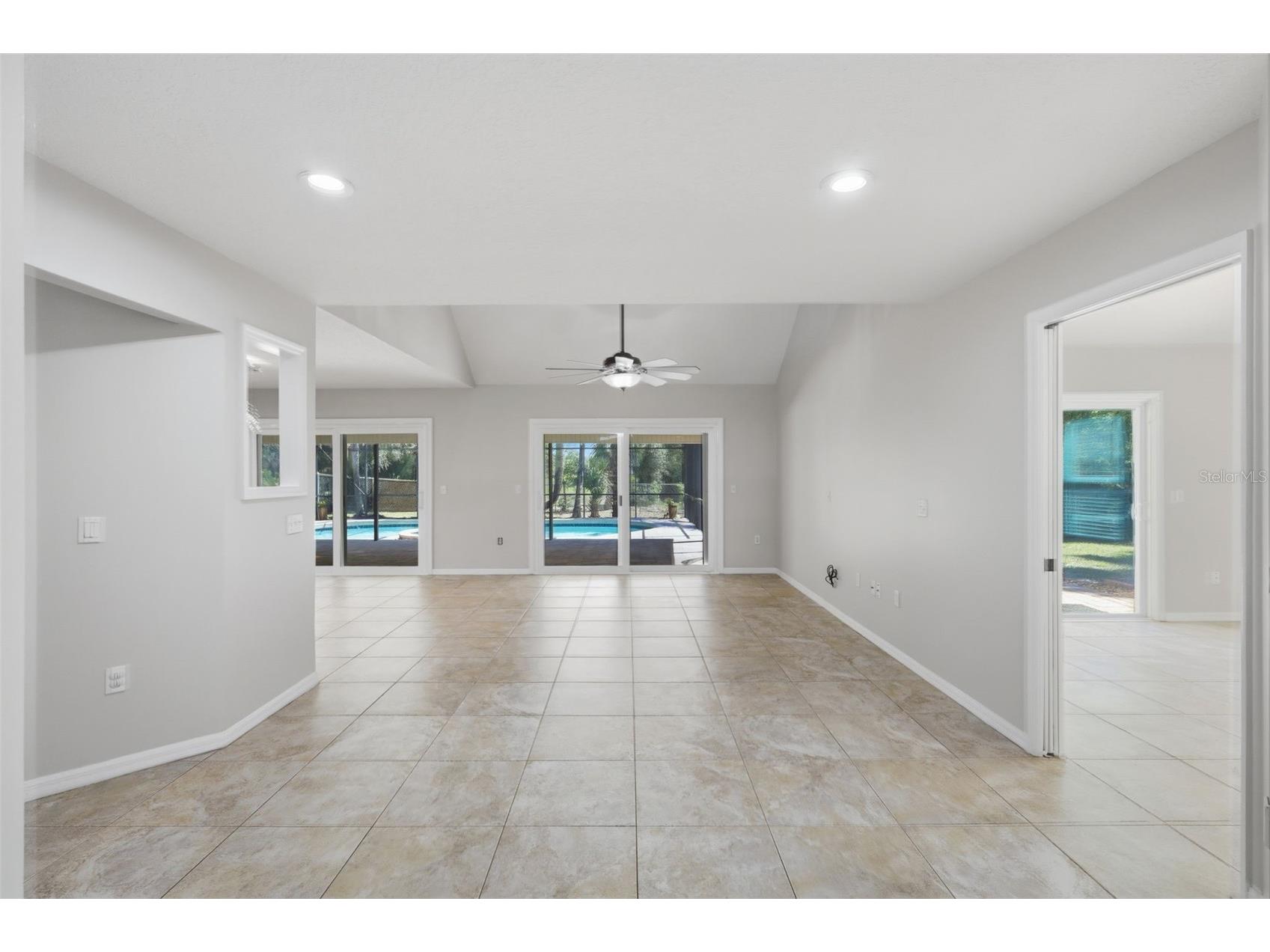 69 Spring Lake Drive Debary FL 32713 V4948100 image14