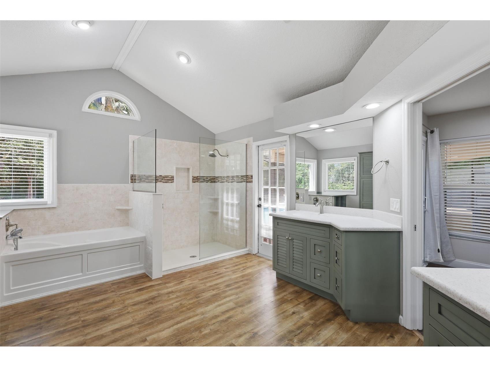 69 Spring Lake Drive Debary FL 32713 V4948100 image35