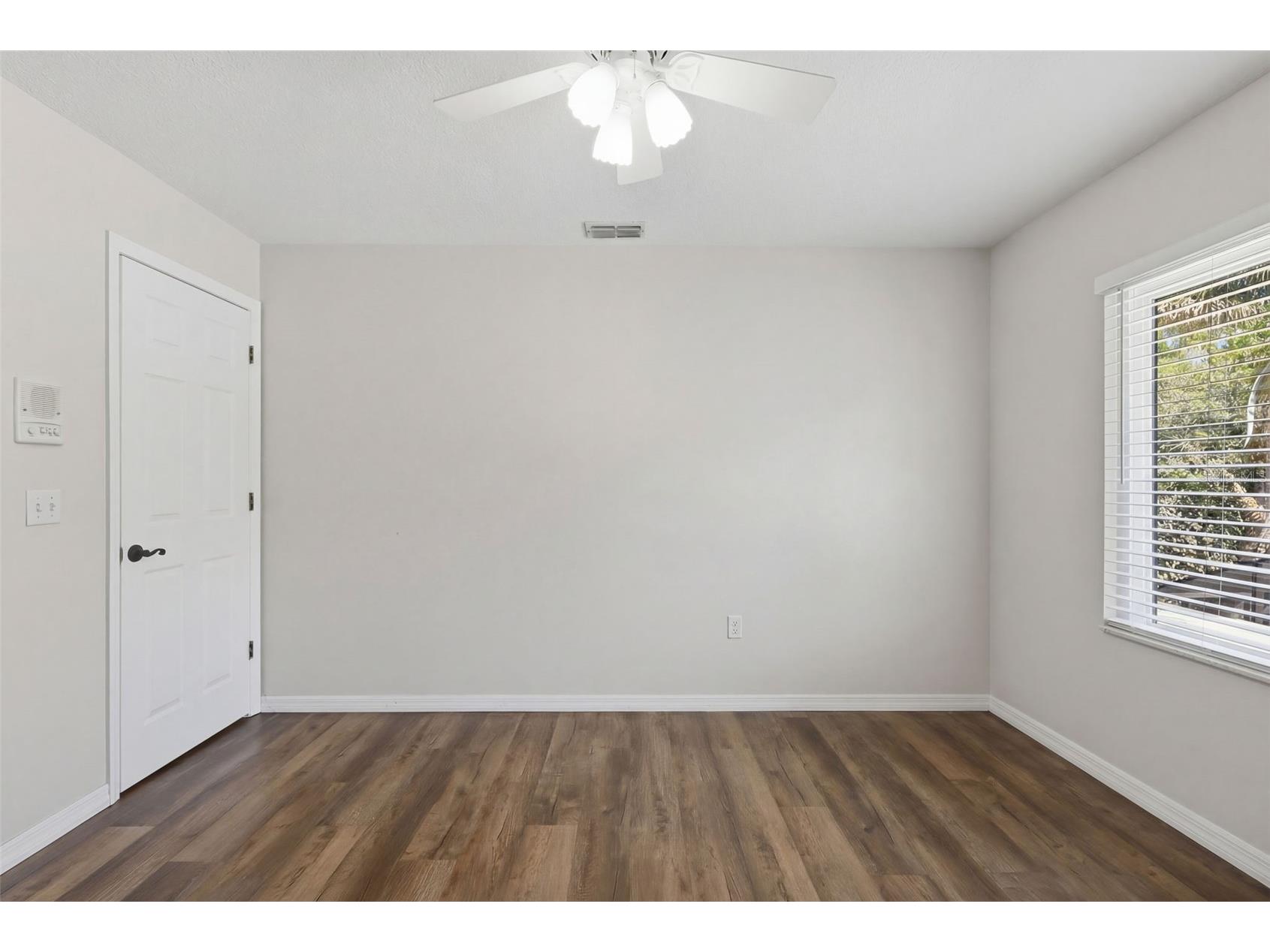 69 Spring Lake Drive Debary FL 32713 V4948100 image47