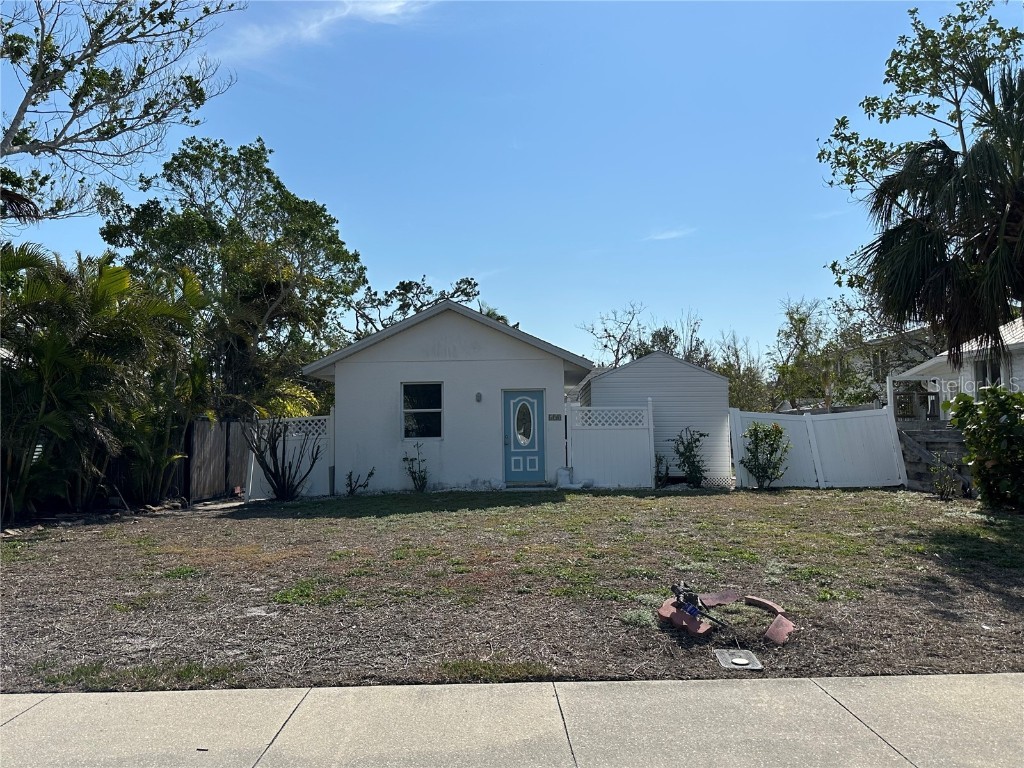 690 Broadway Street Longboat Key FL 34228 A4638860 image1