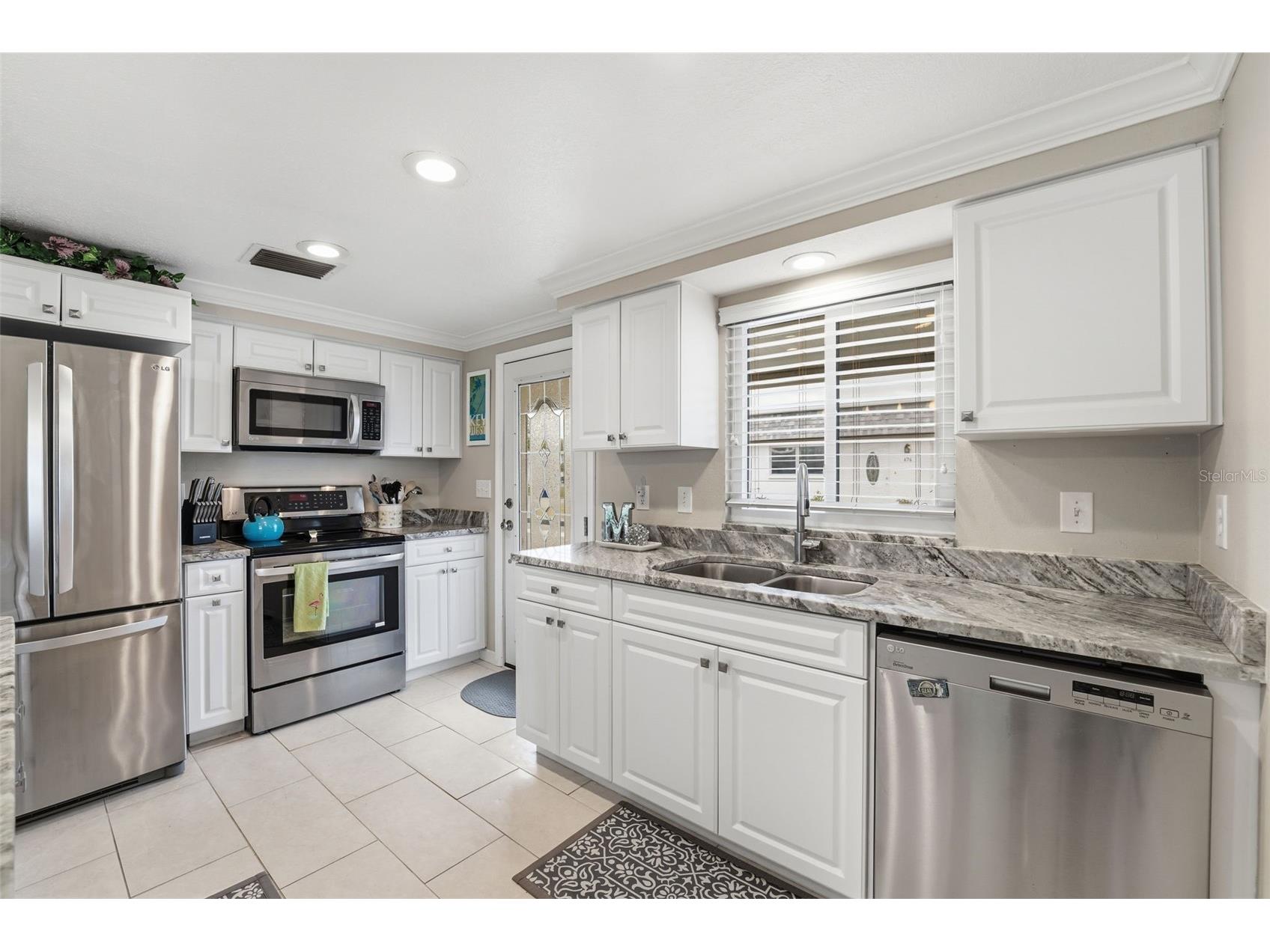 690 Circlewood Drive #W8 Venice FL 34293 N6144022 image17