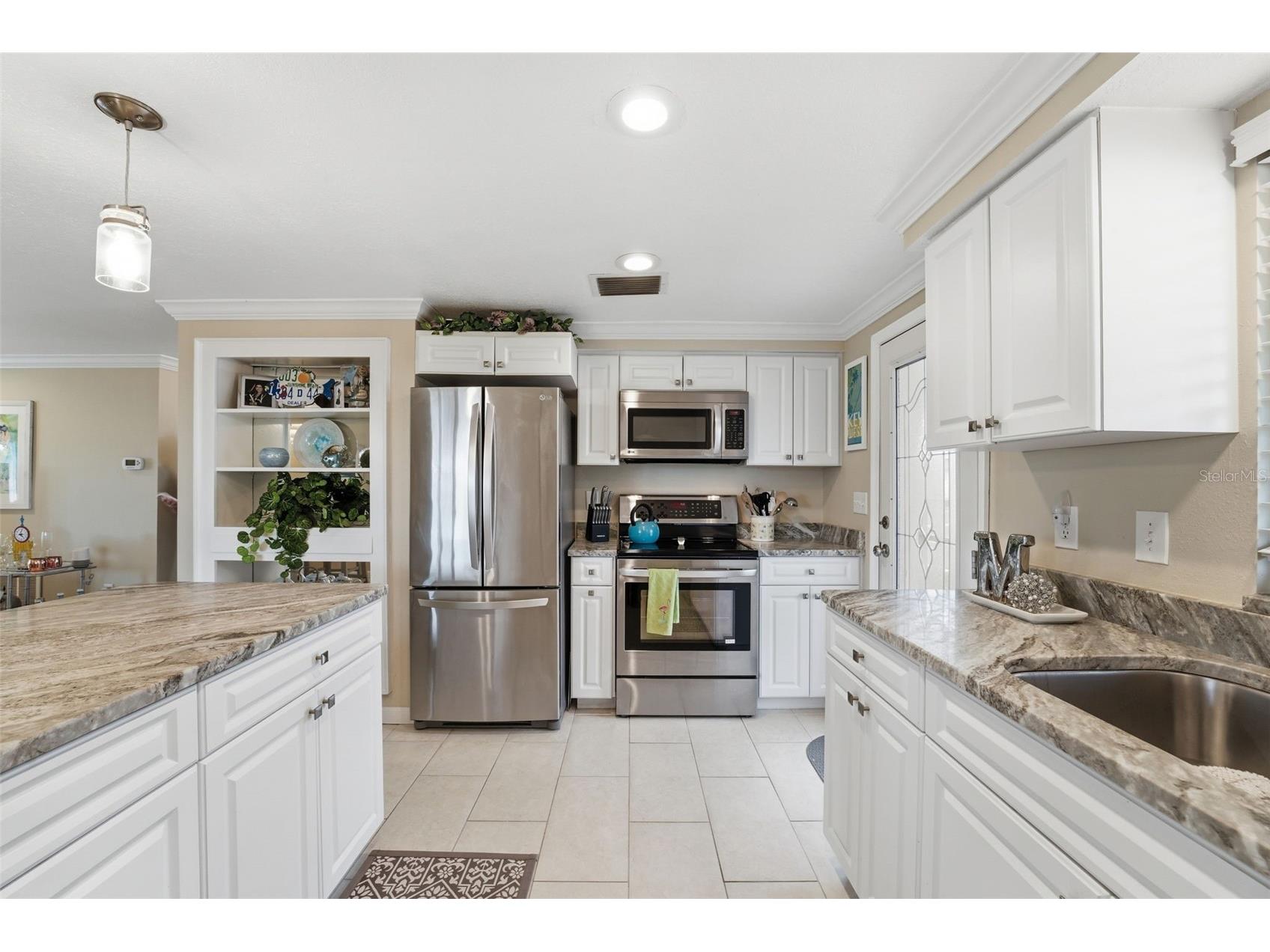 690 Circlewood Drive #W8 Venice FL 34293 N6144022 image18