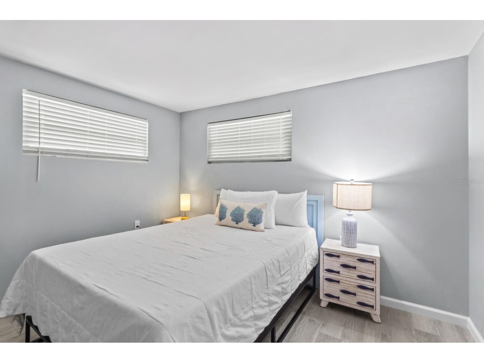 690 Fox Street Longboat Key FL 34228 - SARASOTA BAY/GULF OF MEXICO A4682225 image15