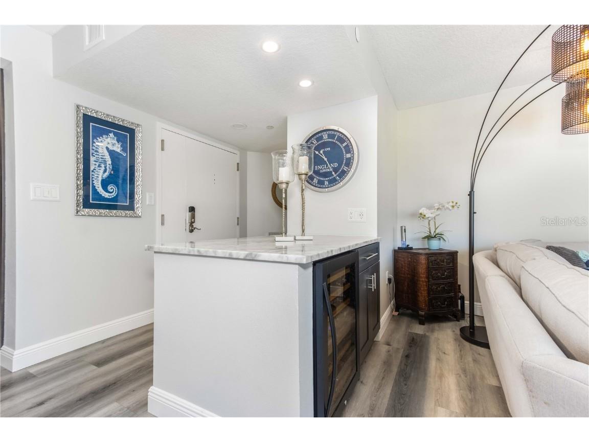 690 Island Way #1005 Clearwater Beach FL 33767 - MANDALAY CHANNEL TB8446809 image8