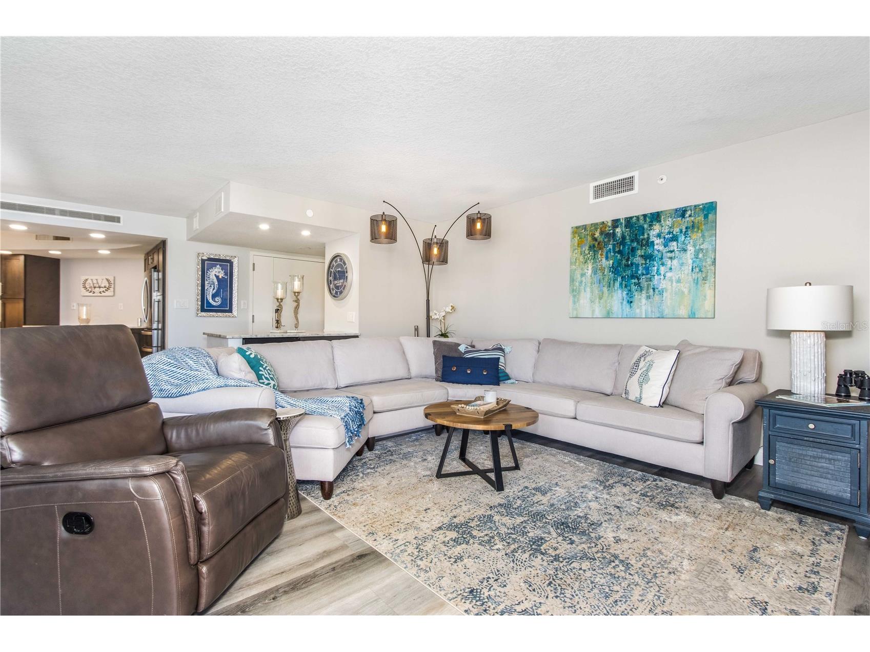 690 Island Way #1005 Clearwater Beach FL 33767 - MANDALAY CHANNEL TB8476132 image5