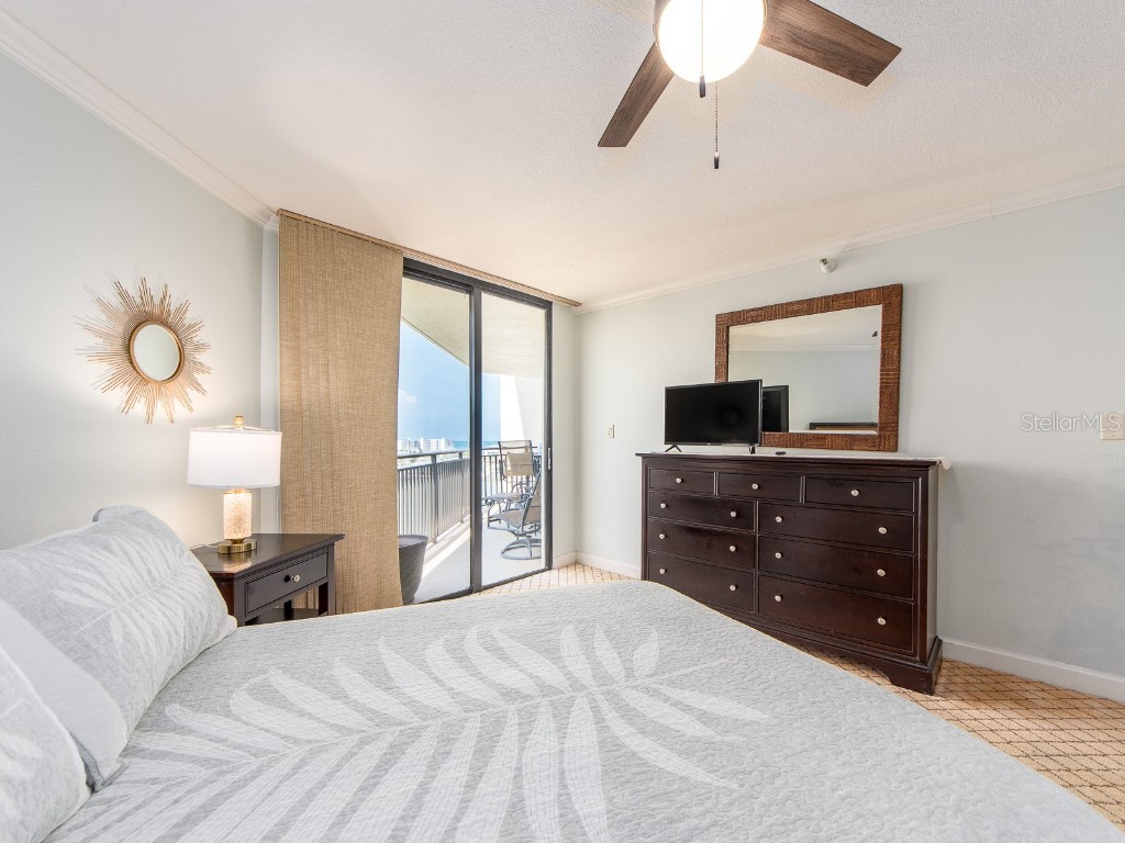 690 Island Way #1011 Clearwater Beach FL 33767 - INTRACOASTAL WATERWAY TB8379515 image18