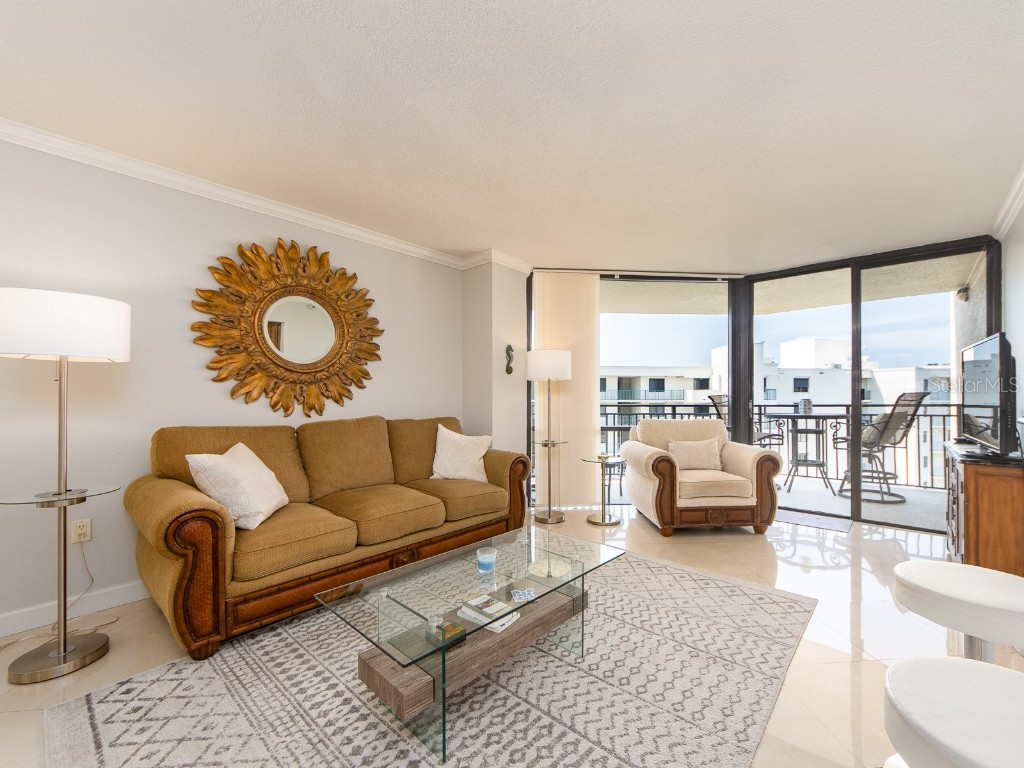 690 Island Way #1011 Clearwater Beach FL 33767 - INTRACOASTAL WATERWAY TB8379515 image4