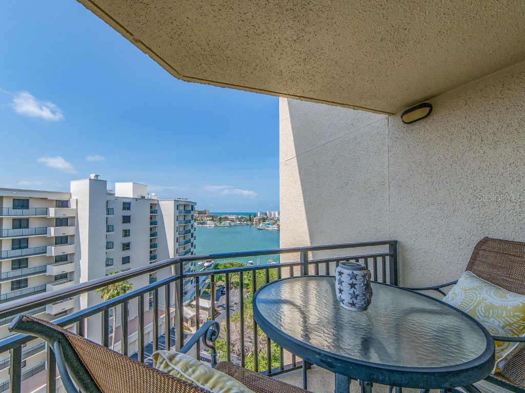 690 Island Way #1011 Clearwater Beach FL 33767 - INTRACOASTAL WATERWAY TB8379515 image5