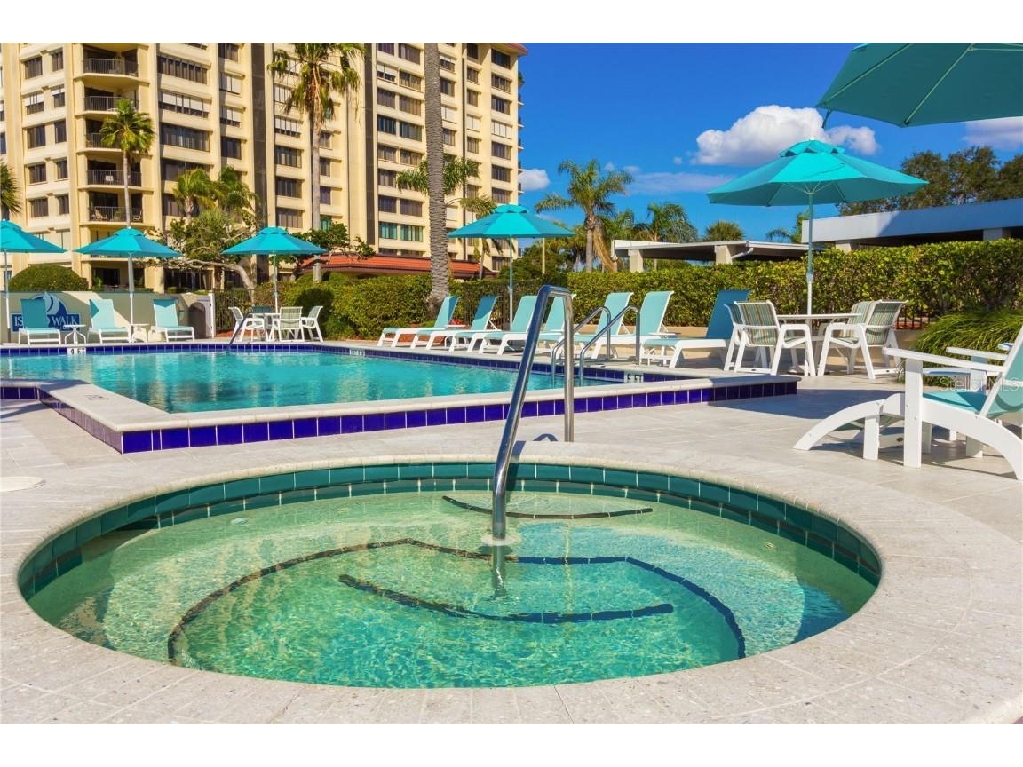 690 Island Way #1108 Clearwater Beach FL 33767 U8240667 image1