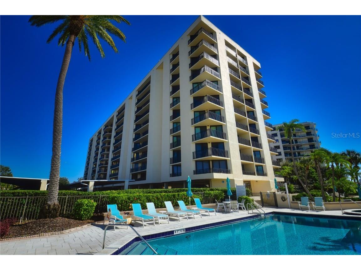 690 Island Way #208 Clearwater FL 33767 TB8449752 image1