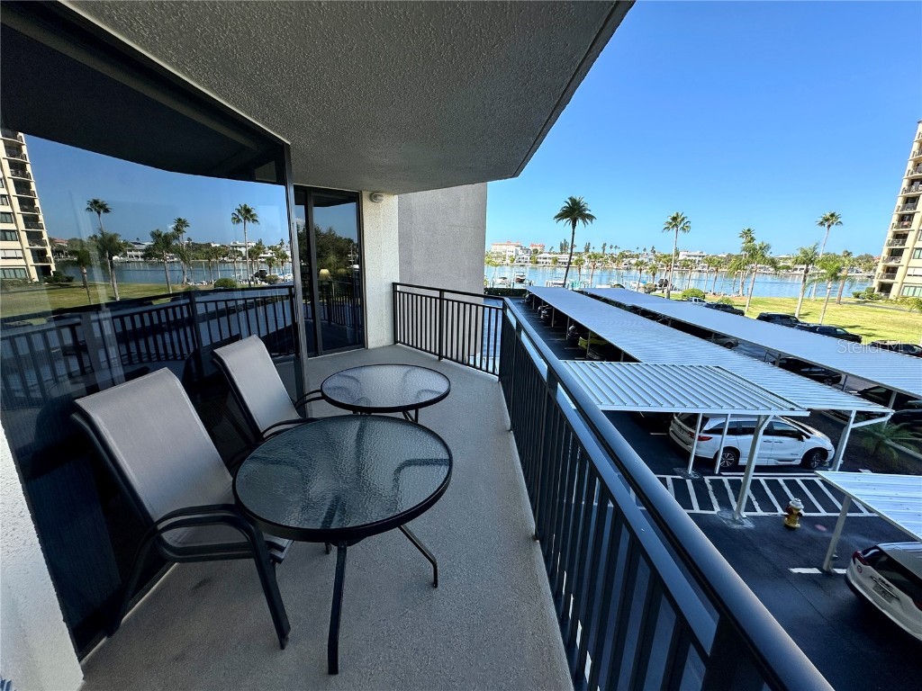 690 Island Way #307 Clearwater Beach FL 33767 TB8452870 image2