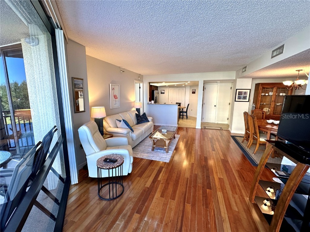 690 Island Way #307 Clearwater Beach FL 33767 TB8452870 image5