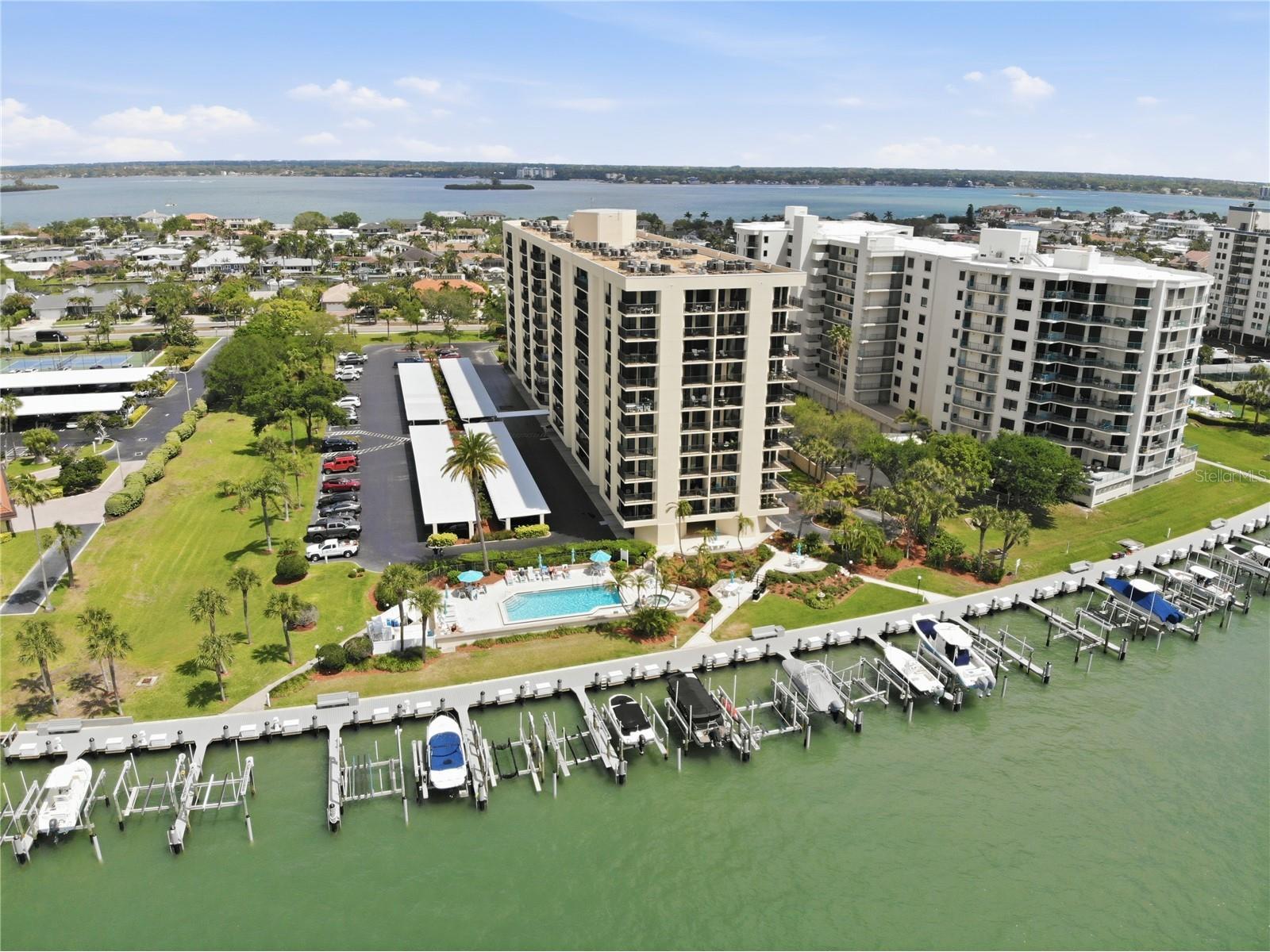 690 Island Way #307 Clearwater Beach FL 33767 - MANDALAY CHANNEL TB8494691 image1