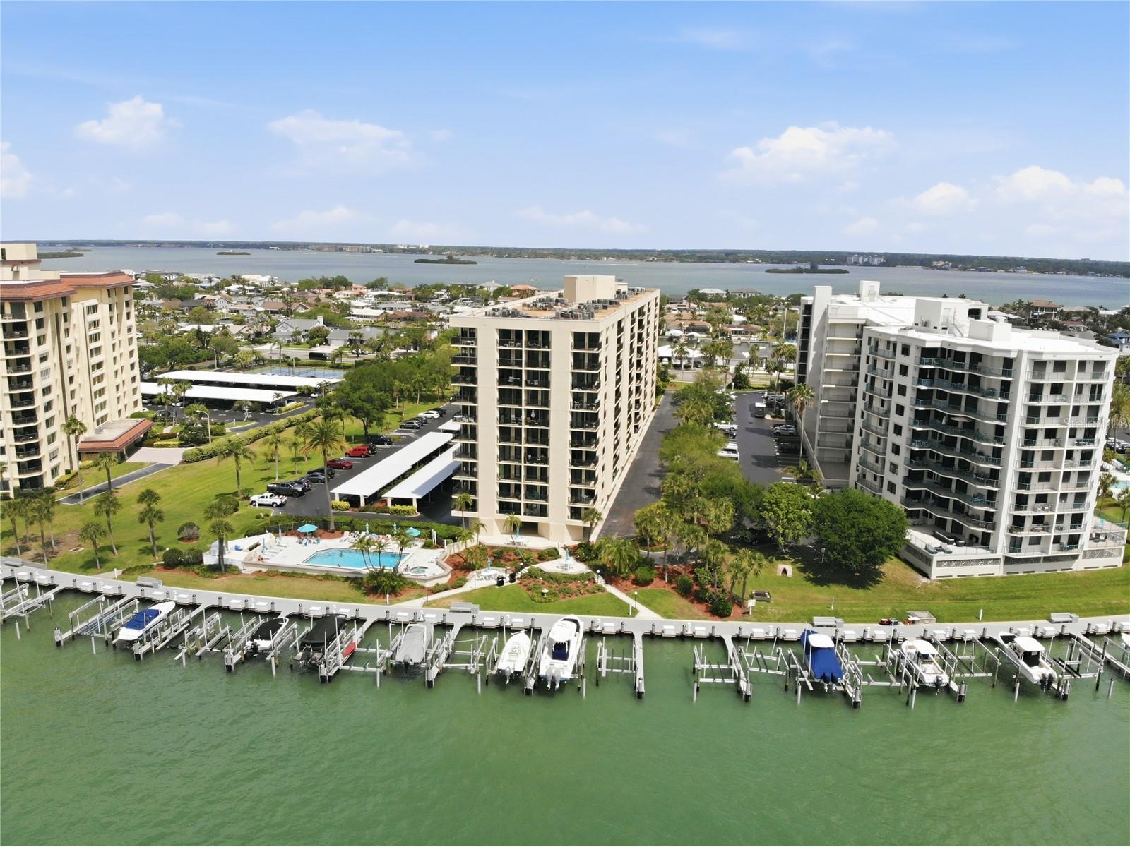 690 Island Way #307 Clearwater Beach FL 33767 - MANDALAY CHANNEL TB8494691 image2