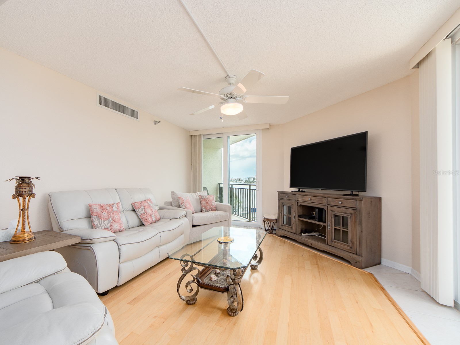690 Island Way #404 Clearwater Beach FL 33767 TB8513434 image8