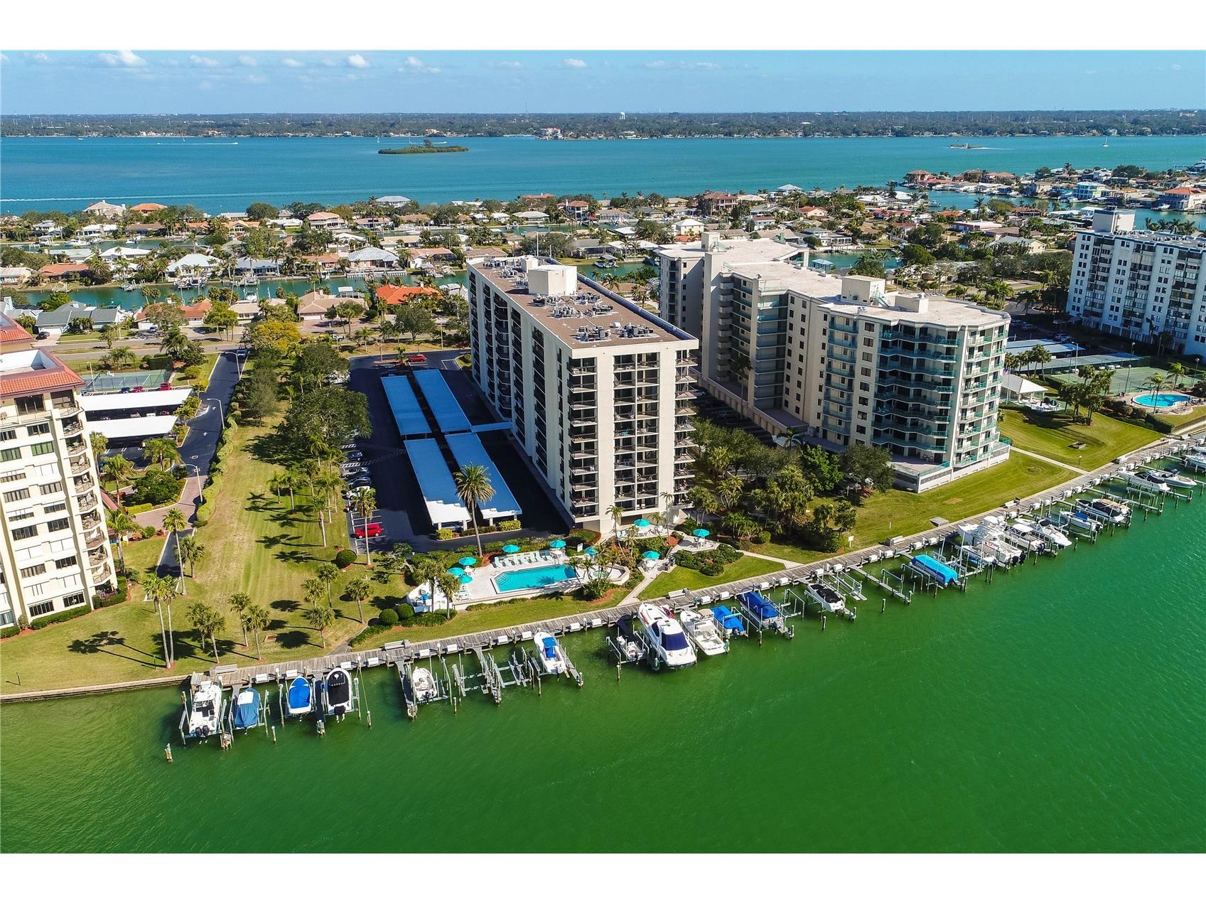 690 Island Way #708 Clearwater Beach FL 33767 TB8478486 image2