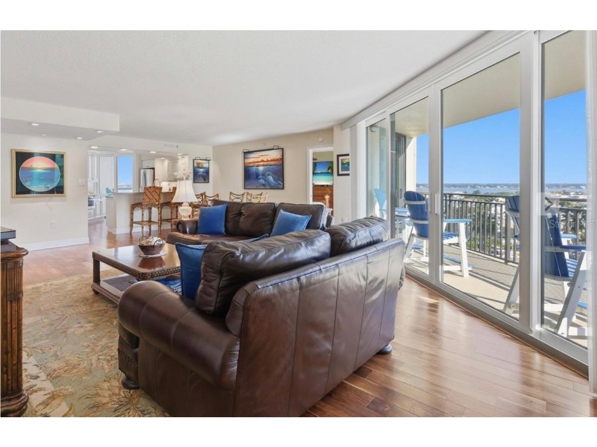 690 Island Way #810 Clearwater Beach FL 33767 - MANDALAY CHANNEL TB8450436 image5