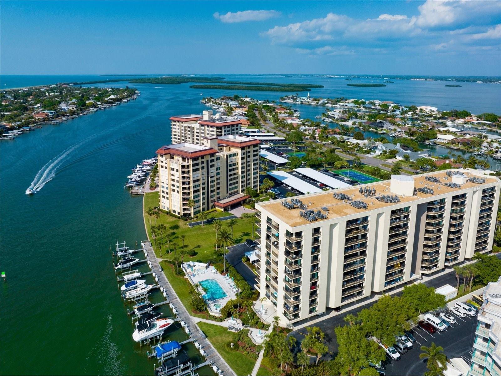 690 Island Way #909 Clearwater Beach FL 33767 TB8473814 image1