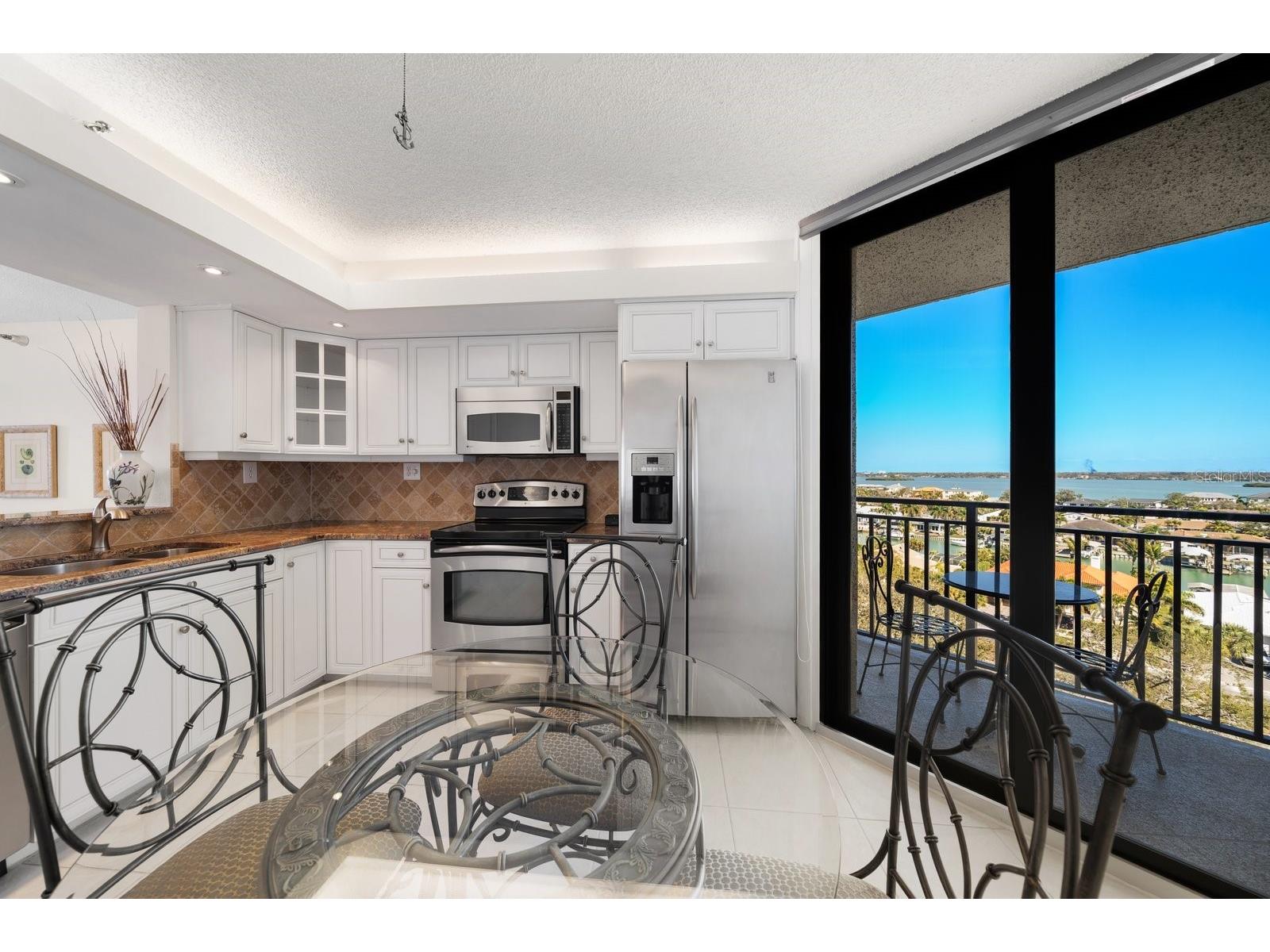 690 Island Way #909 Clearwater Beach FL 33767 TB8473814 image18