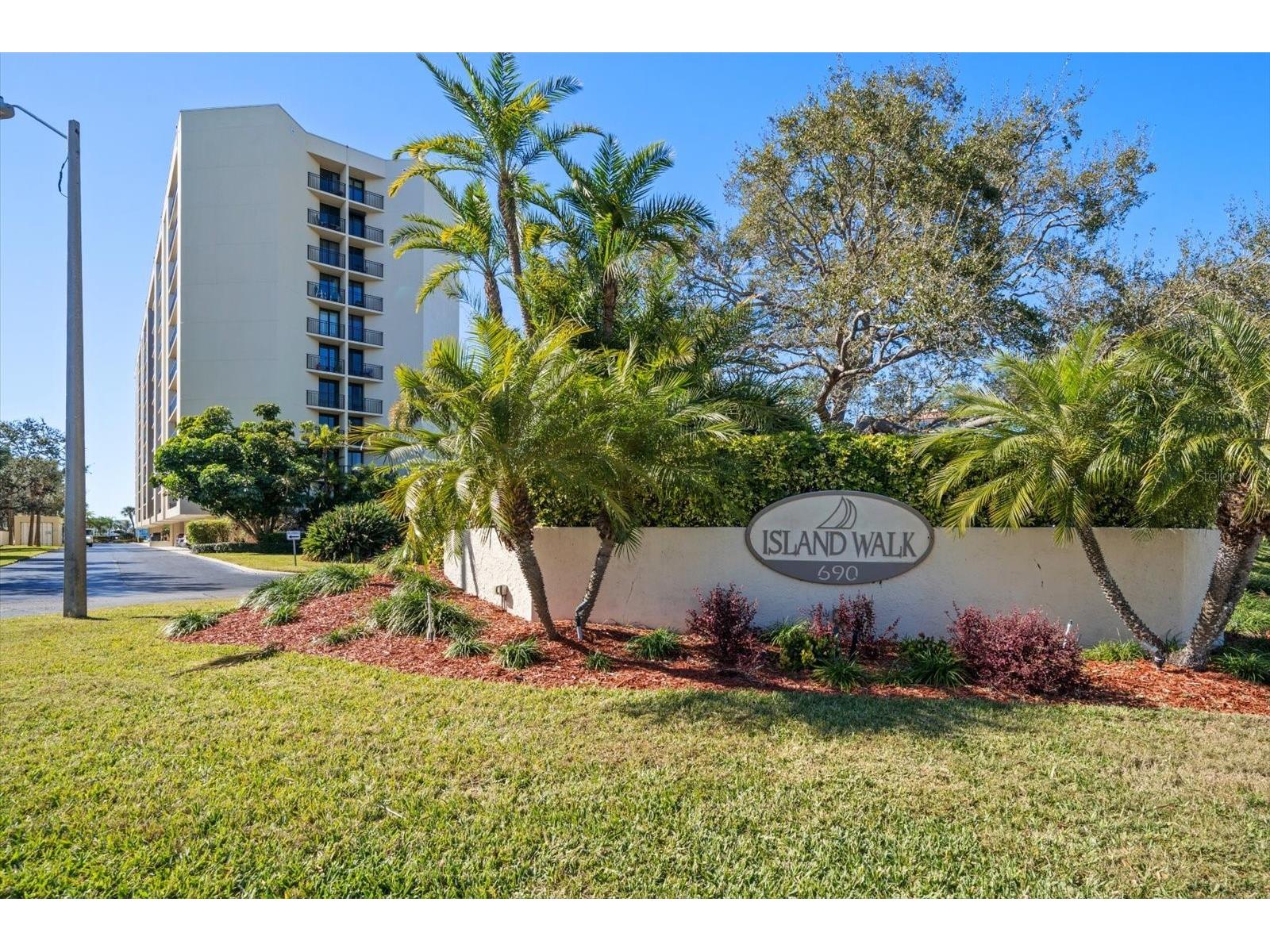 690 Island Way #909 Clearwater Beach FL 33767 TB8473814 image2