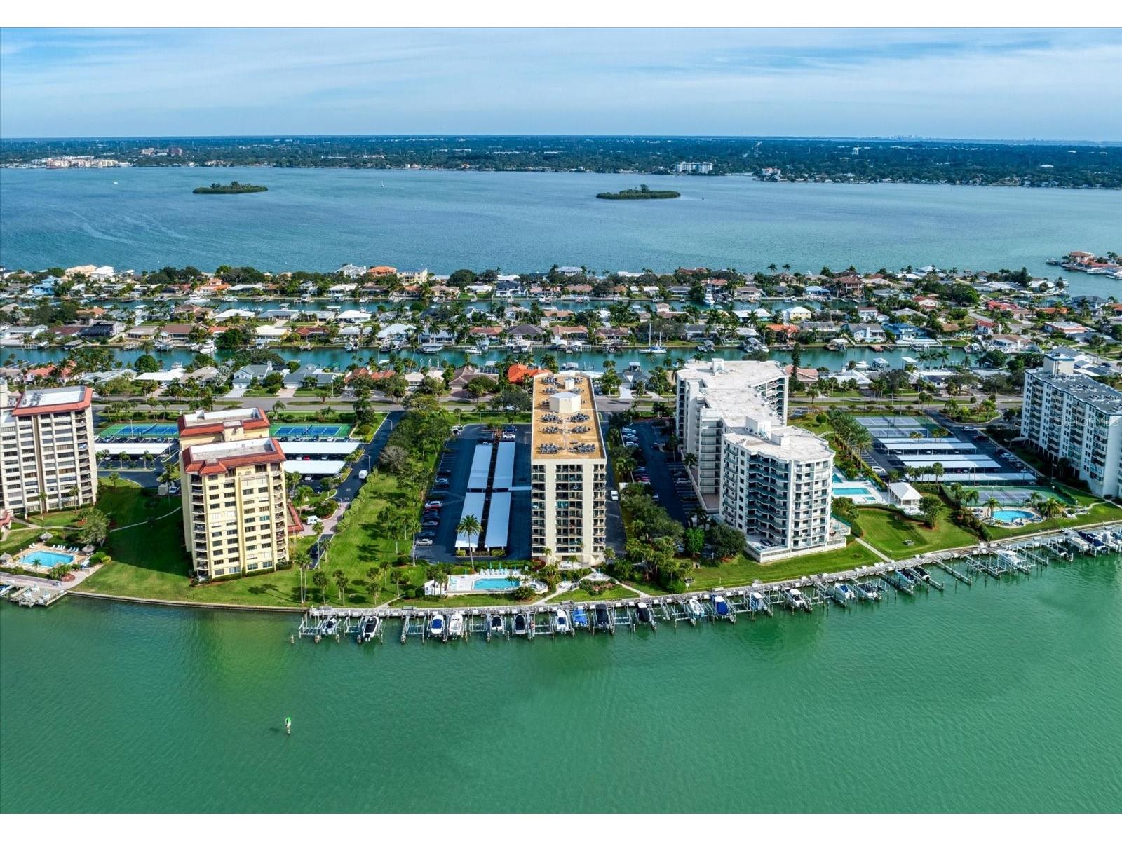 690 Island Way #909 Clearwater Beach FL 33767 TB8473814 image47