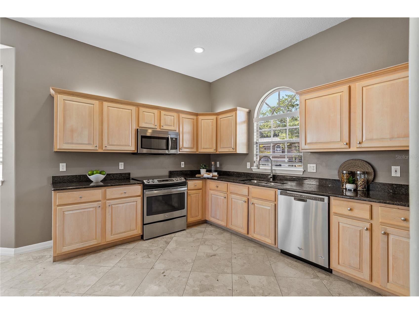690 Oak Hollow Way Altamonte Springs FL 32714 O6410156 image11