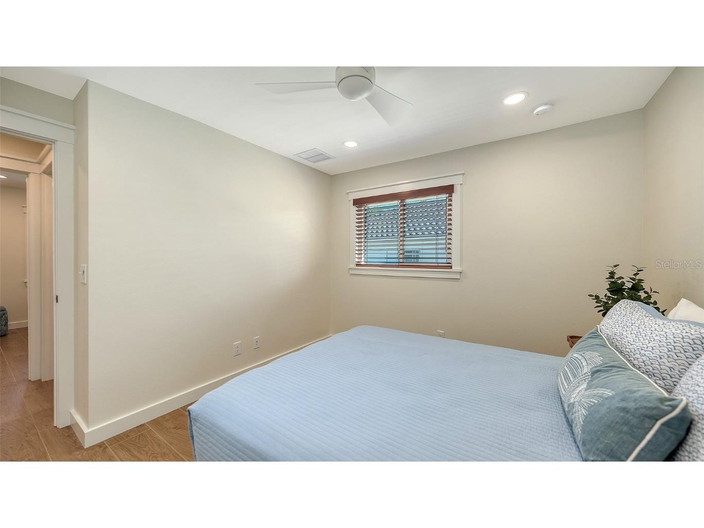 690 Old Compass Road Longboat Key FL 34228 A4670519 image38