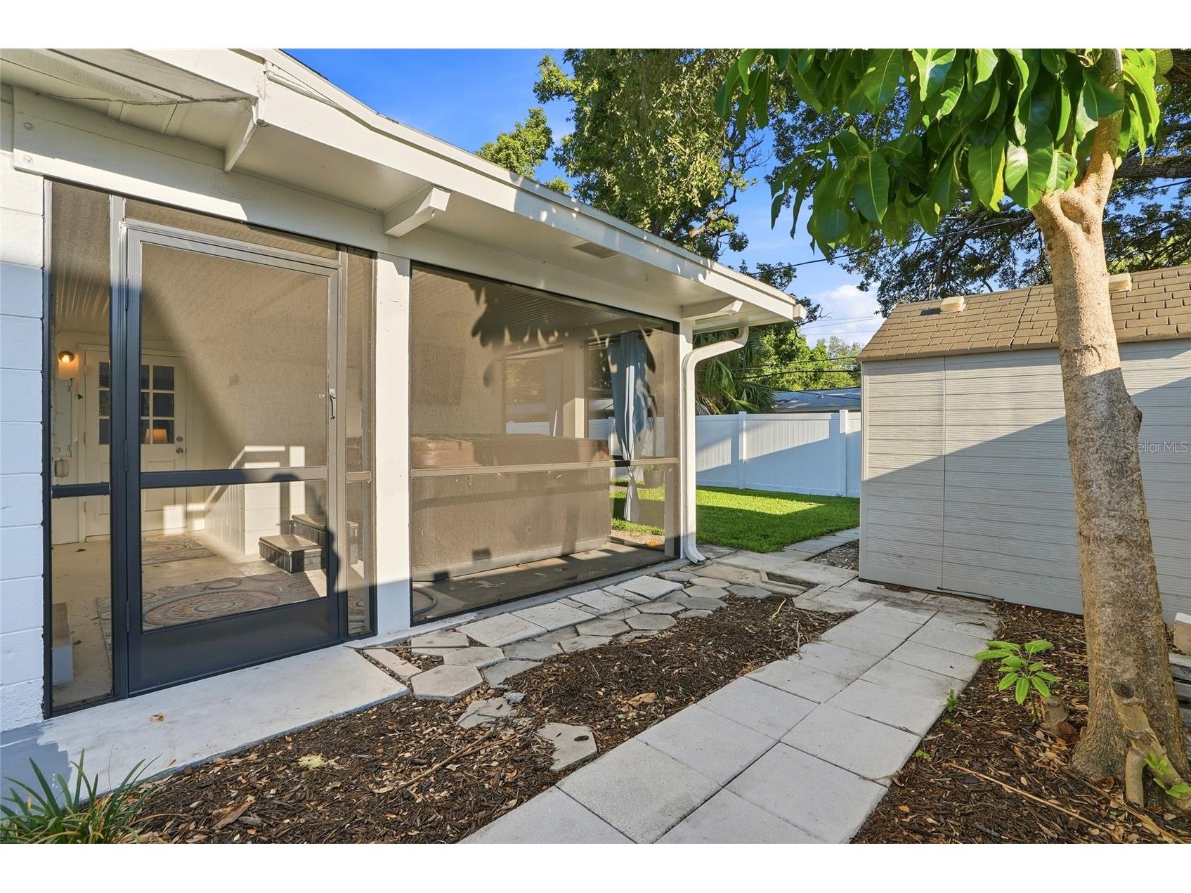 6900 10th Avenue N Saint Petersburg FL 33710 TB8506271 image40