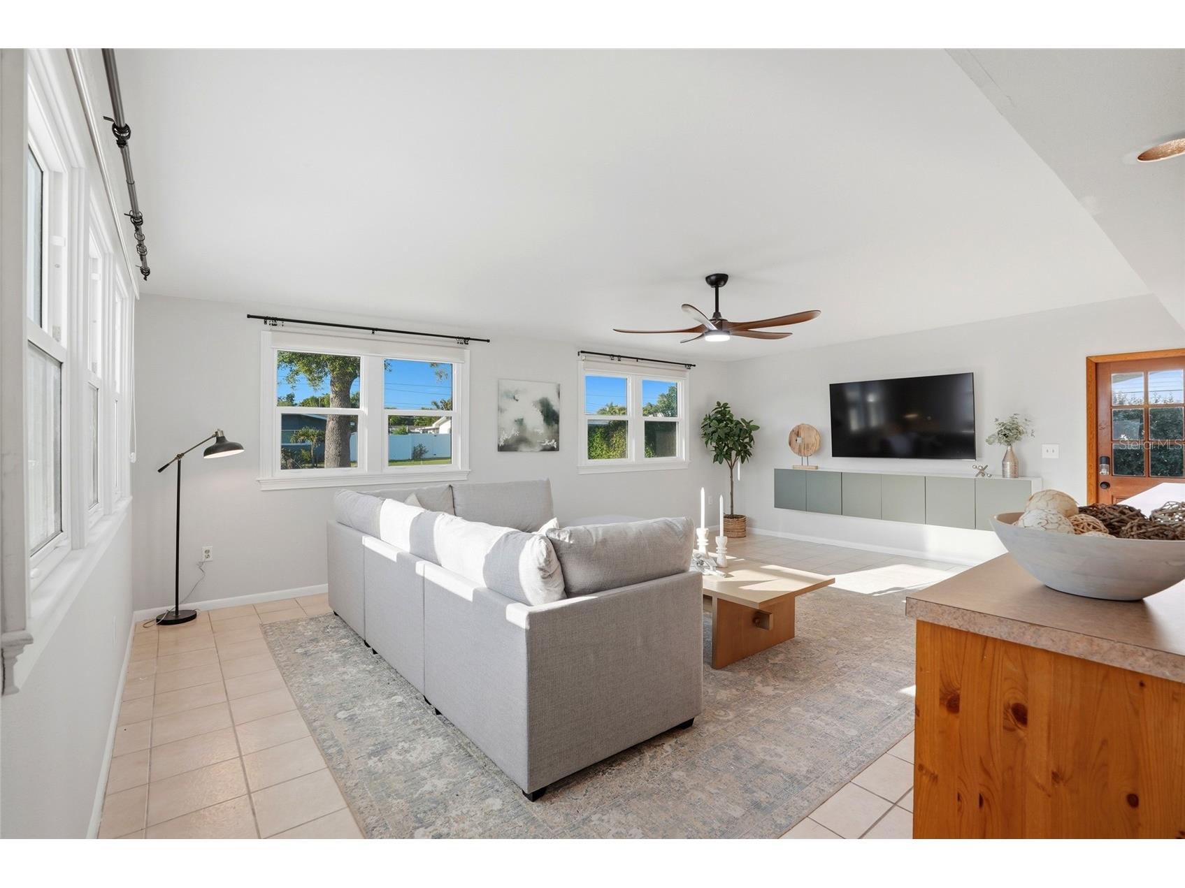 6900 10th Avenue N Saint Petersburg FL 33710 TB8506271 image6