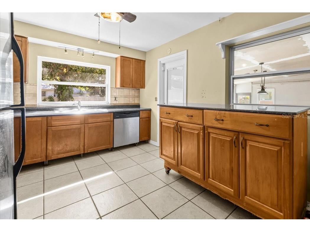 6900 9th Avenue N Saint Petersburg FL 33710 TB8448176 image10