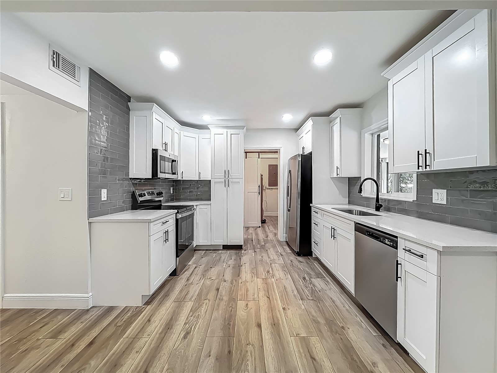 6901 N 19th Street Tampa FL 33610 TB8380846 image21