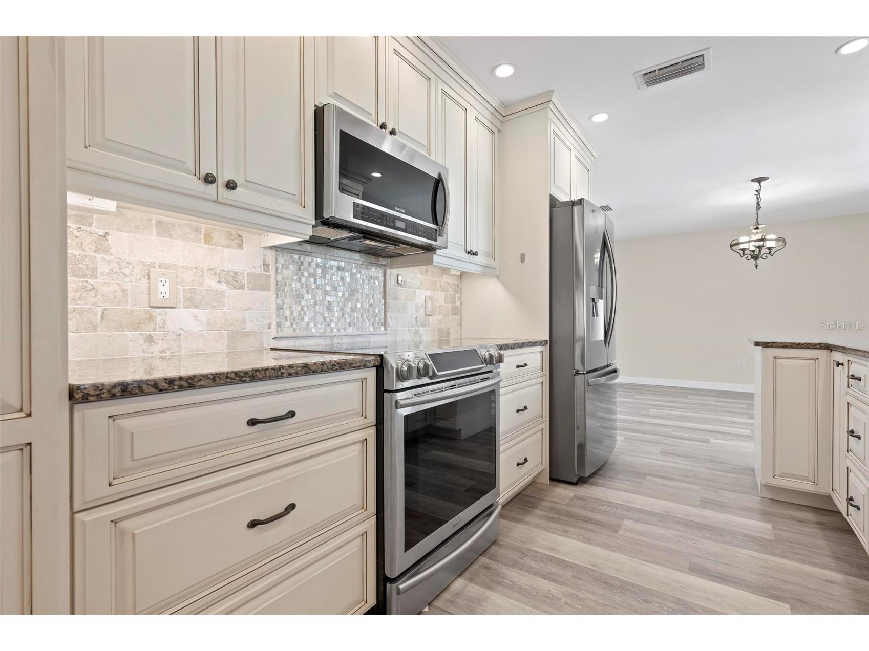 6902 8th Avenue W Bradenton FL 34209 A4678438 image20