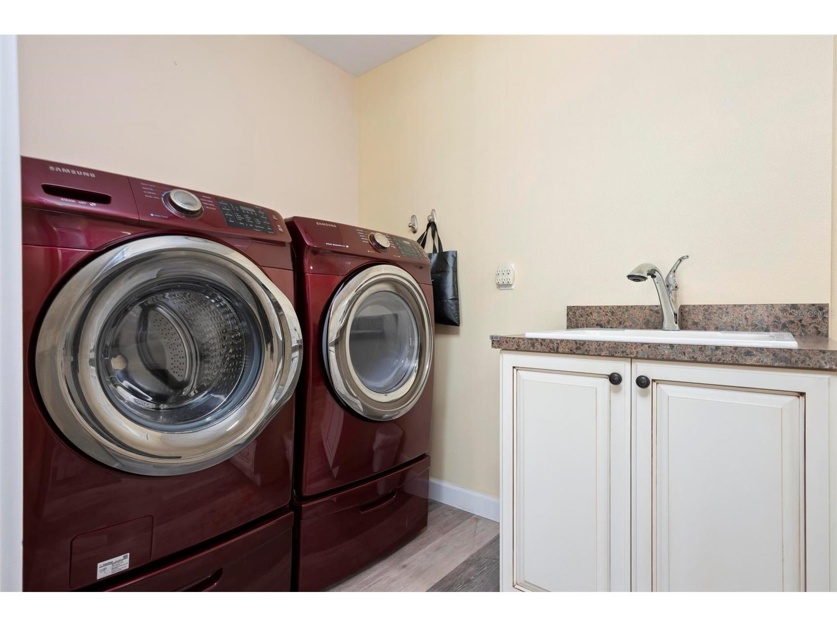 6902 8th Avenue W Bradenton FL 34209 A4678438 image28