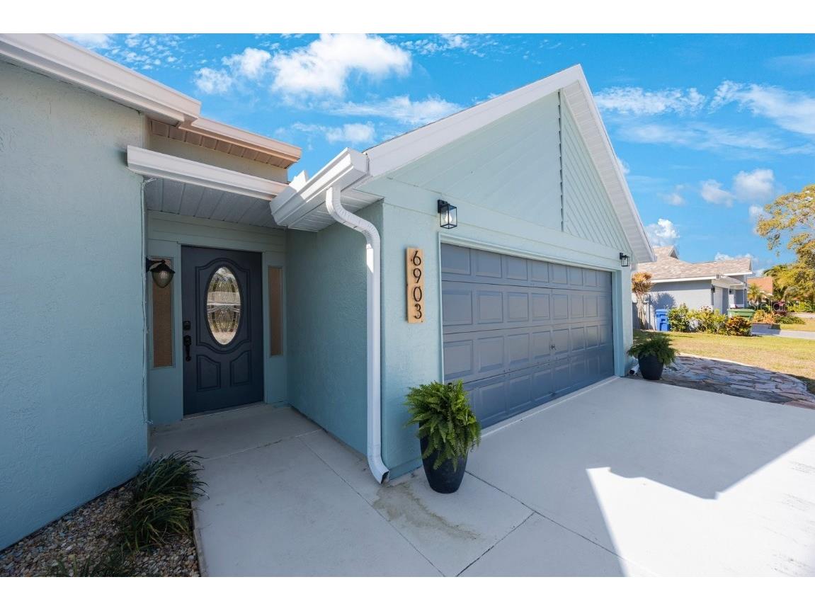 6903 34th Avenue W Bradenton FL 34209 A4644732 image1