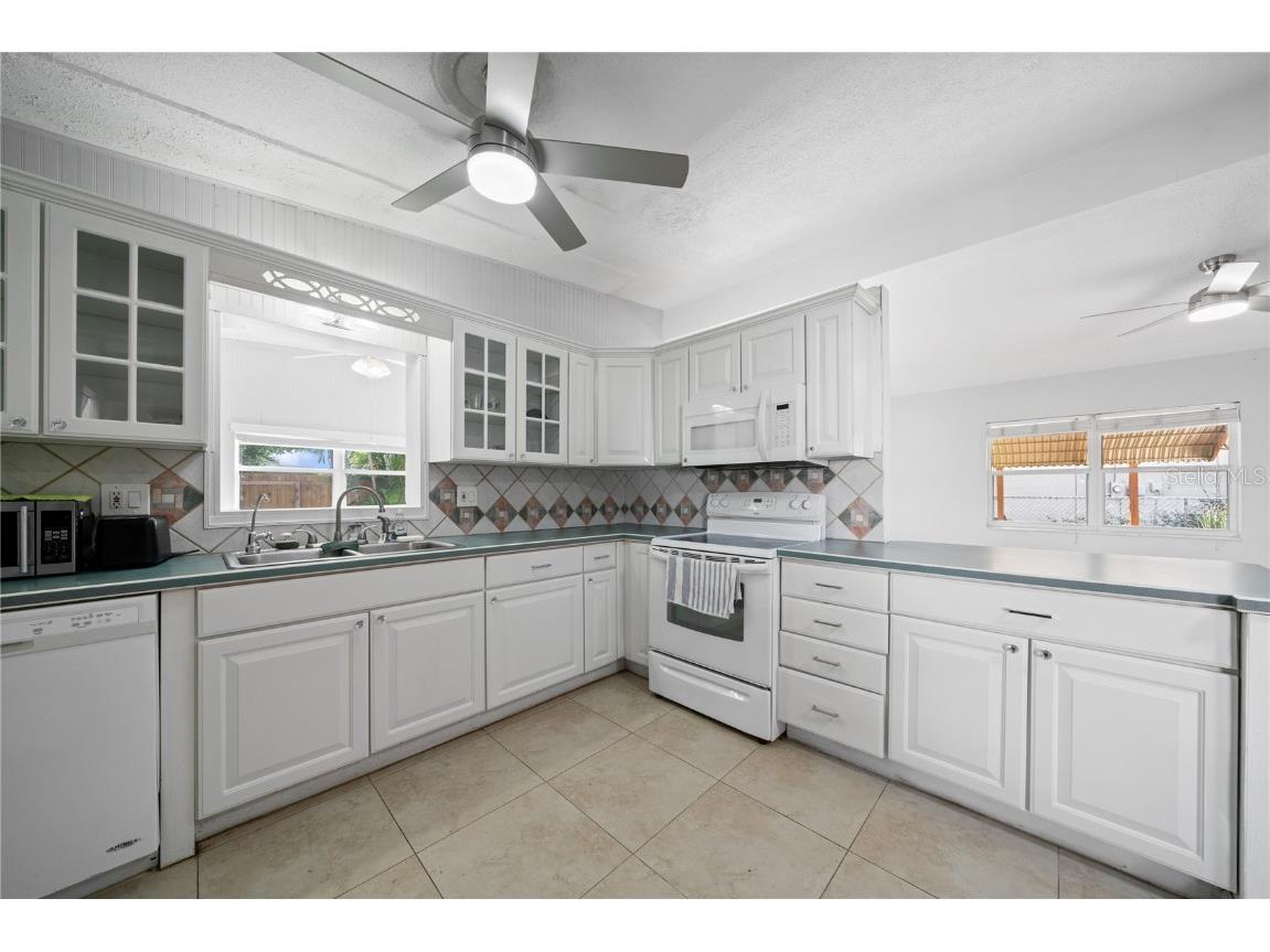 6903 S Shore Drive S South Pasadena FL 33707 TB8429123 image16