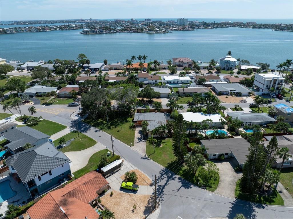 6903 S Shore Drive S South Pasadena FL 33707 TB8429123 image51