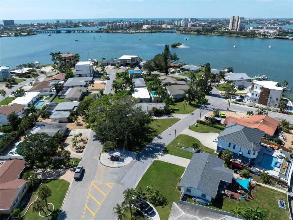 6903 S Shore Drive S South Pasadena FL 33707 TB8429123 image53