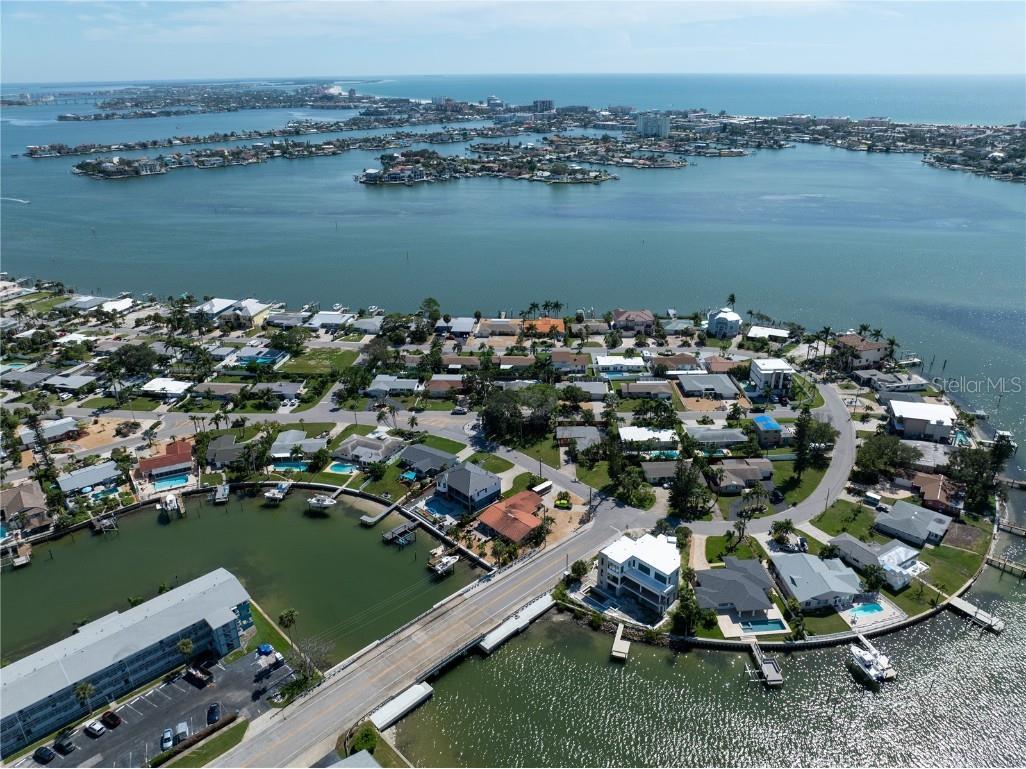 6903 S Shore Drive S South Pasadena FL 33707 TB8429123 image58