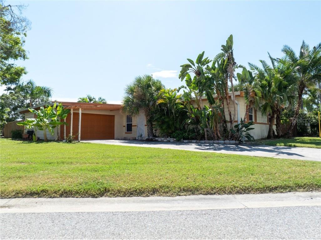 6903 S Shore Drive S South Pasadena FL 33707 TB8429123 image78