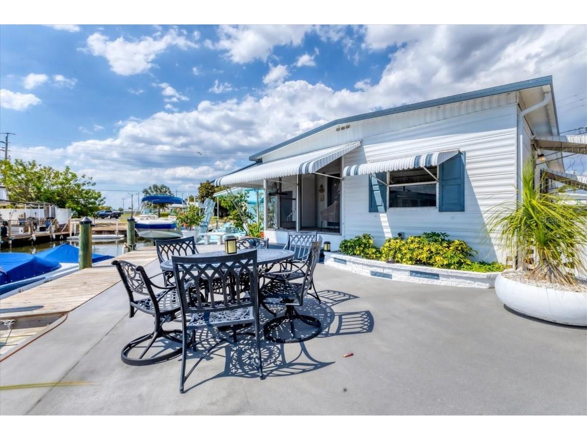 6906 E Bayou Lane Bradenton FL 34207 - SARASOTA BAY A4612523 image1