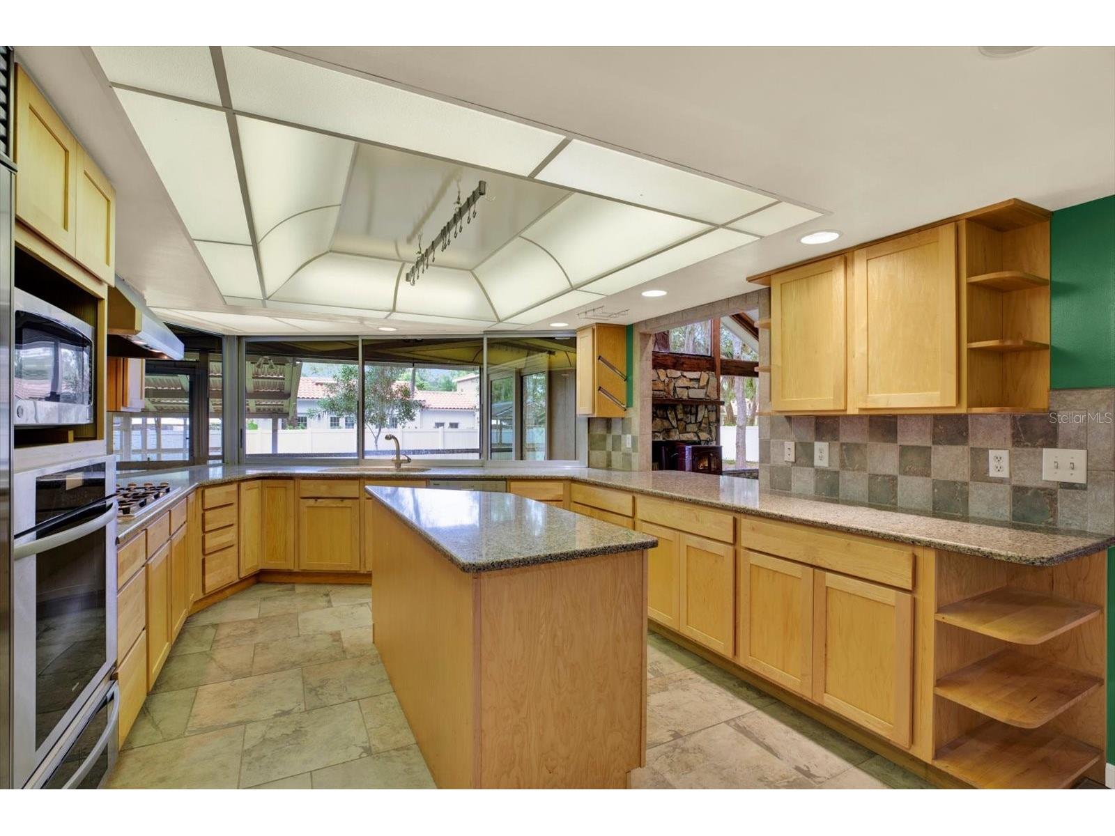 6906 Greenhill Place Tampa FL 33617 TB8516108 image12