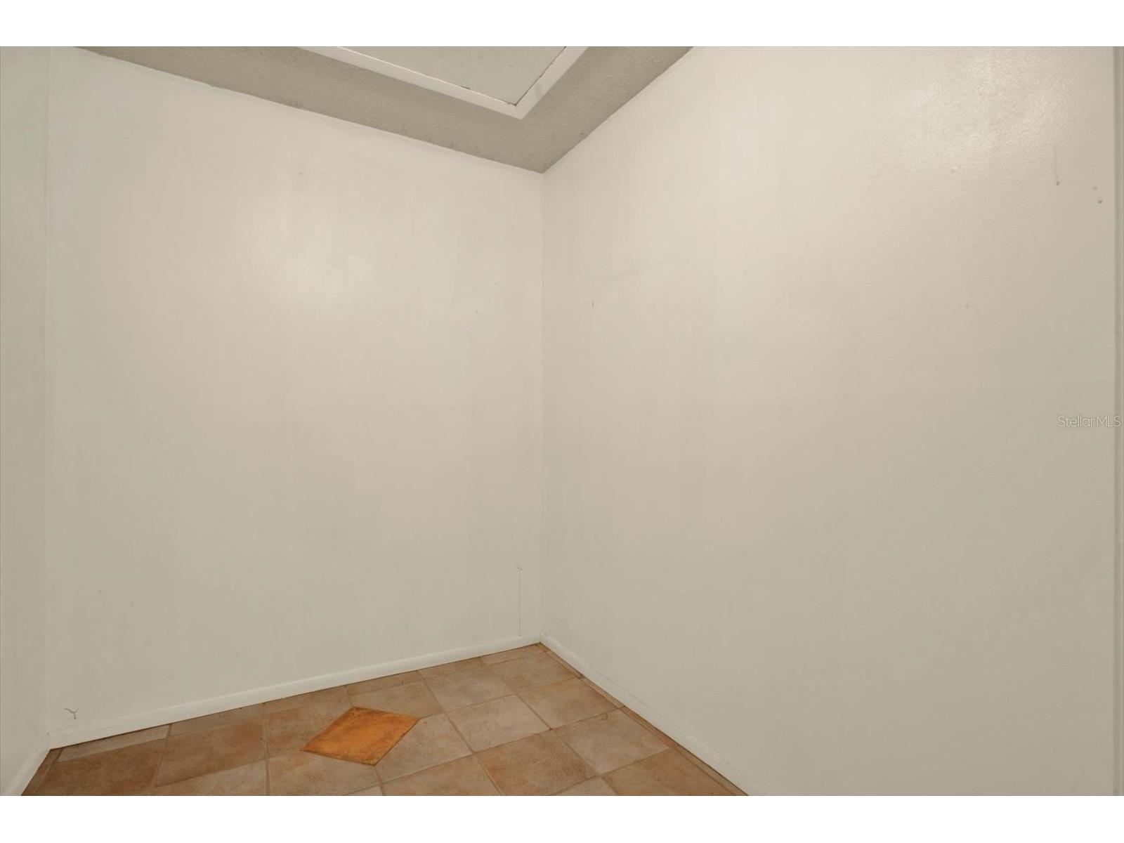 6906 Greenhill Place Tampa FL 33617 TB8516108 image19