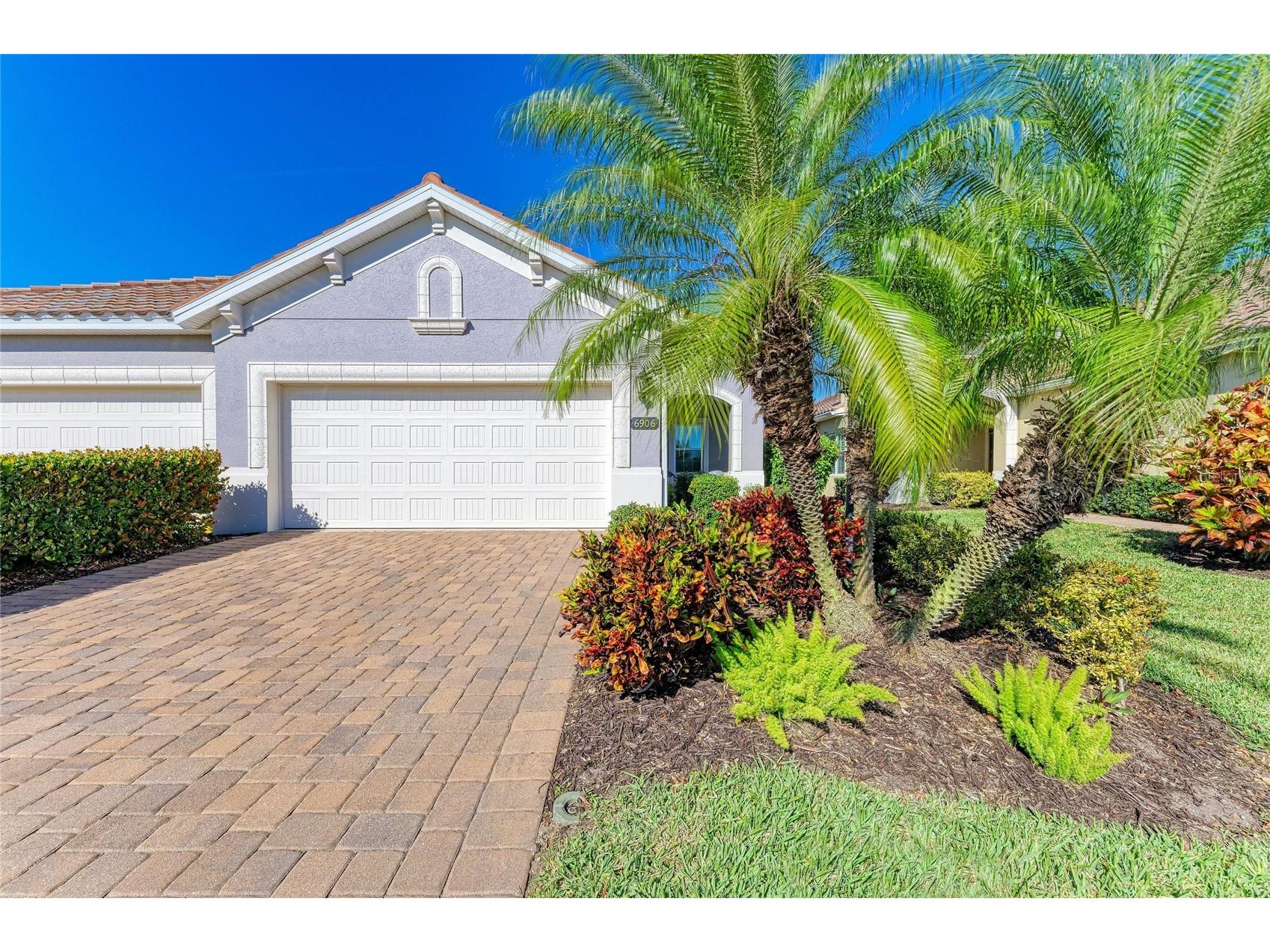 6906 Playa Bella Drive Bradenton FL 34209 A4678820 image1