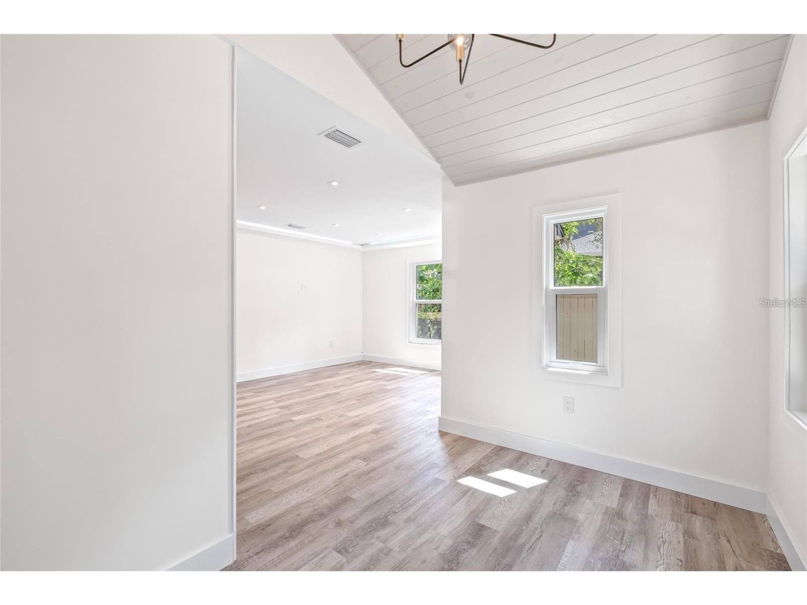 6907 20th Street Tampa FL 33610 TB8497125 image2