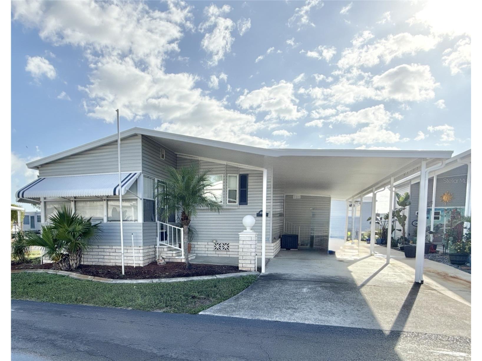6907 Americana Drive NE #101 Saint Petersburg FL 33702 - TAMPA BAY TB8486983 image1