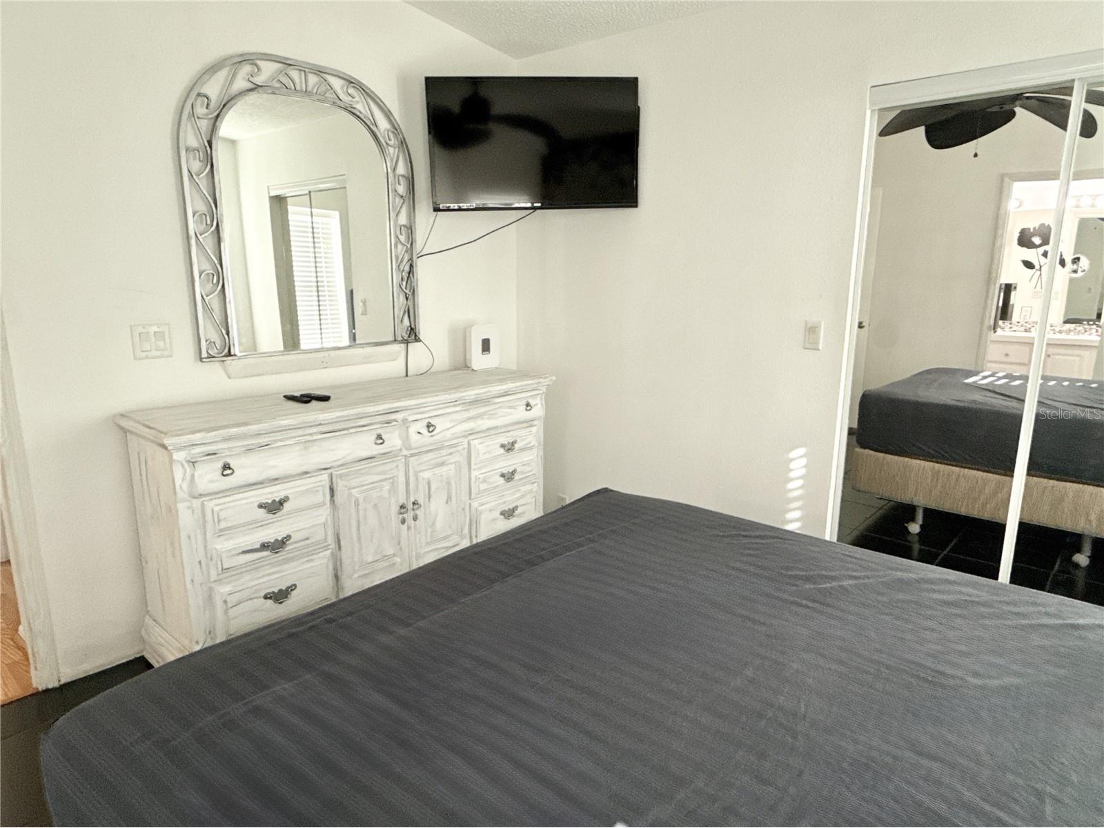 6907 Americana Drive NE #101 Saint Petersburg FL 33702 - TAMPA BAY TB8486983 image13