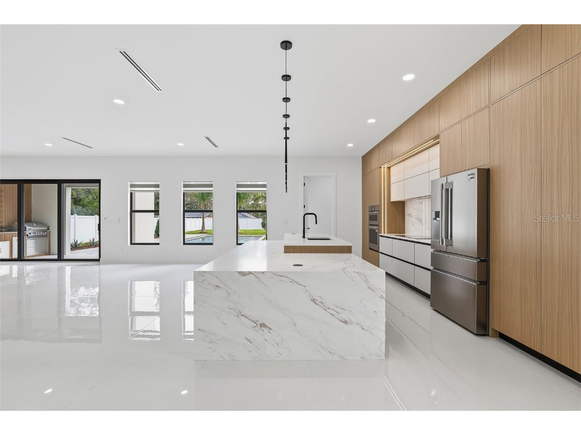 6907 N Boulevard Tampa FL 33604 TB8456399 image10