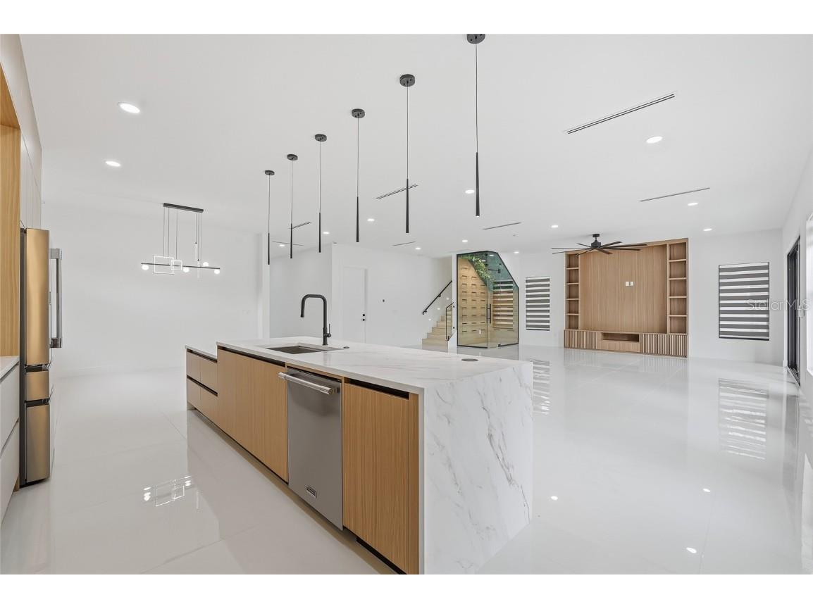 6907 N Boulevard Tampa FL 33604 TB8456399 image21